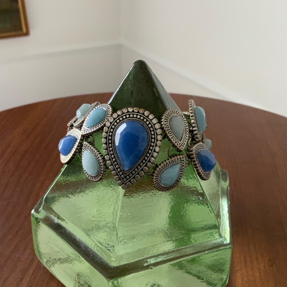 Vintage Lucky Brand blue stone bracelet
